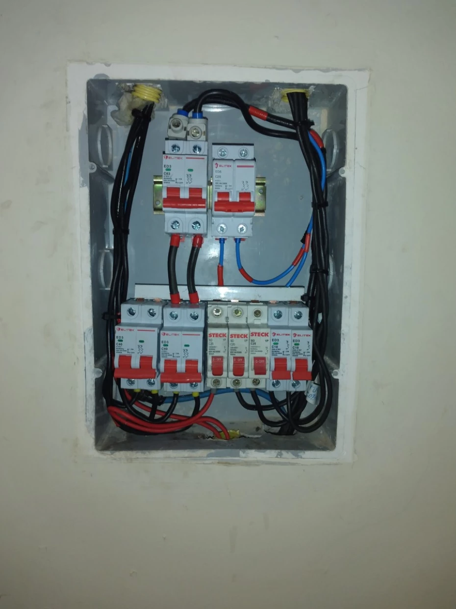 Foto 2:  — LM Eletricista 